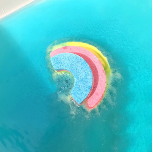 Vannipomm Over The Rainbow